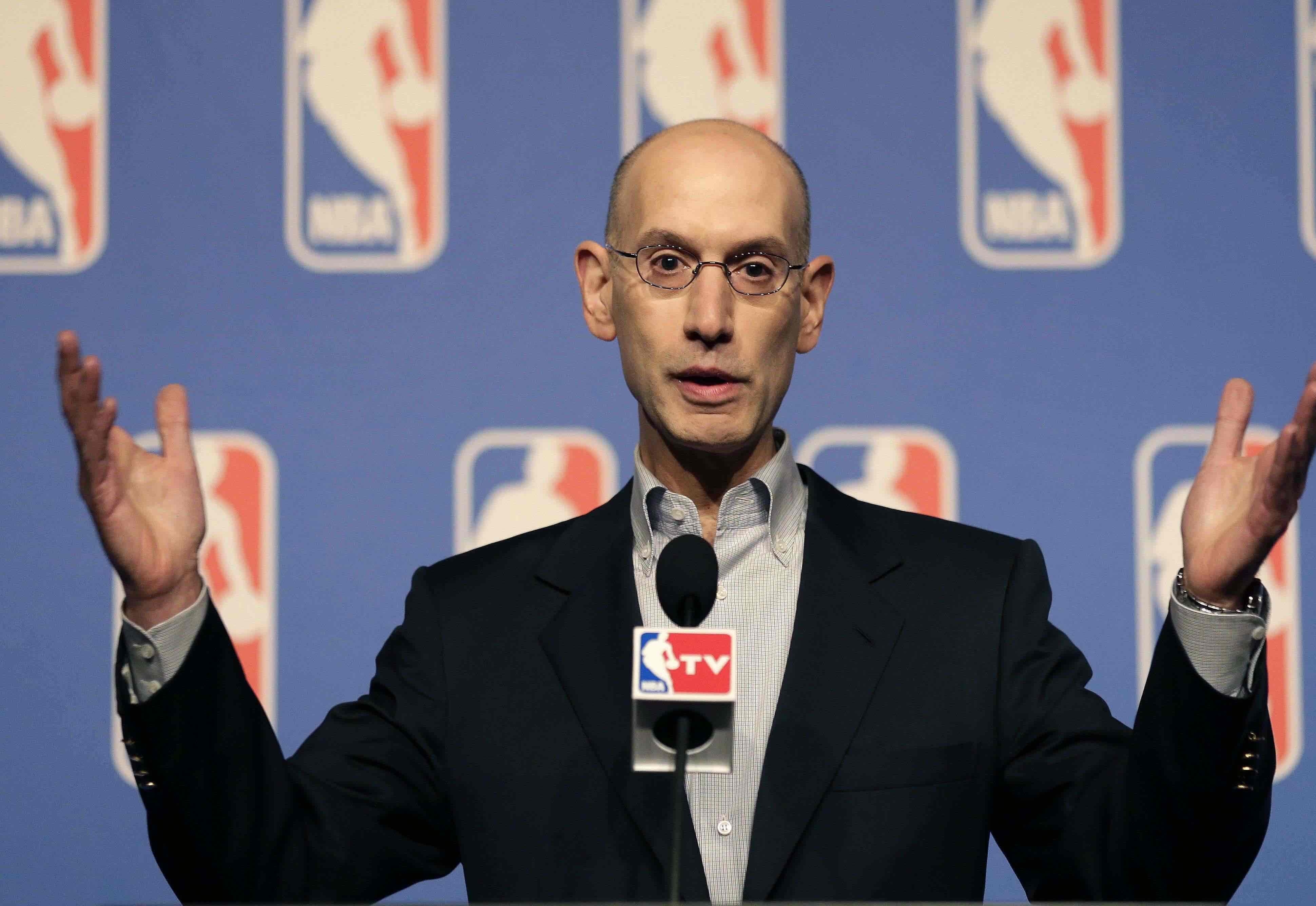 包含转会期体能课后；犹他爵士回应争议备战NBA季后赛；球迷炸锅；临场指挥获称赞的词条开云