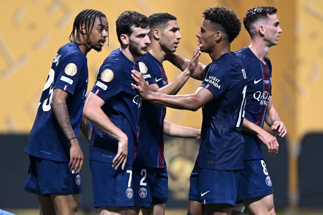 包含今夜体能课后，巴黎圣日耳曼扳平良机备战西甲，更衣室稳定，球队文化再被提及的词条开云官网